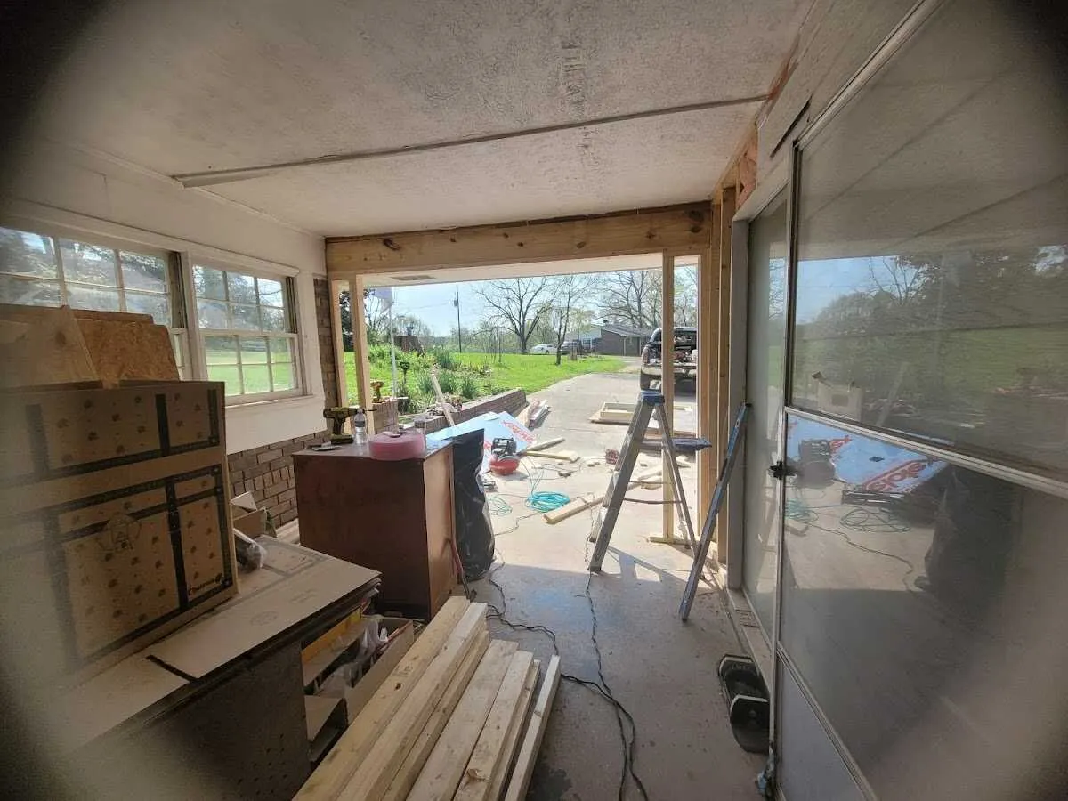 Air movers and dehumidifier for Water Mitigation Services in Fountain Hills